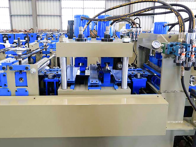 آلات تشكيل لفائف البورلين من النوع 80-300 CZ