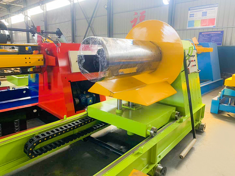 أجهزة فك اللفائف الهيدروليكية ذات الملفات الفولاذية