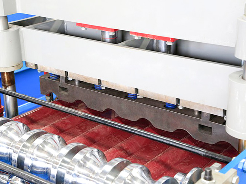 YX25-162-810 آلة تشكيل البلاط المزجج ذات القدرة القوية على التكيف