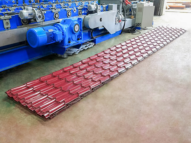 YX25-162-810 آلة تشكيل البلاط المزجج ذات القدرة القوية على التكيف